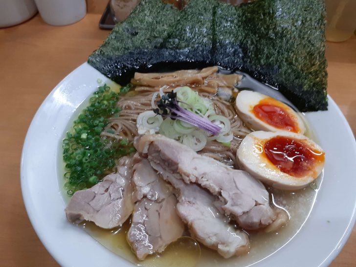 人気行列店!タンメン専門店『麺や遊大』で冷やし鶏そばを食べてみた!