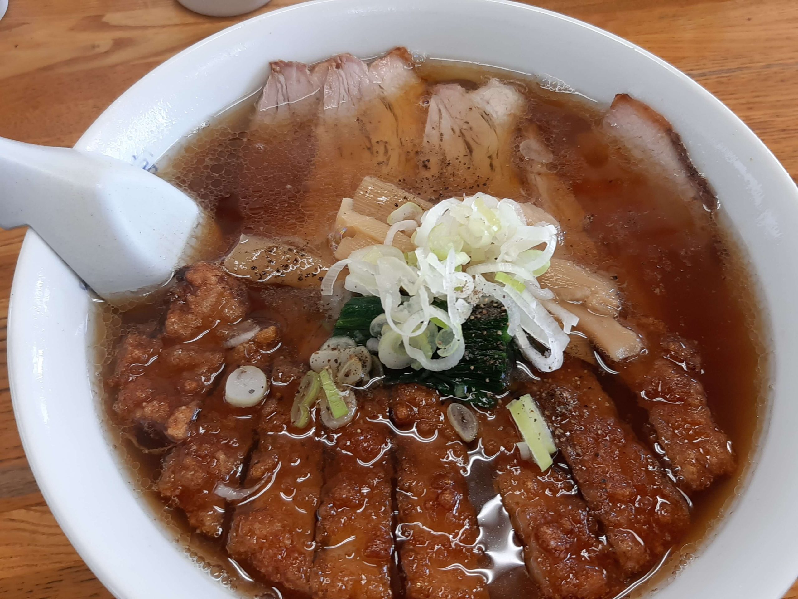 手打ち麺とパーコー麺で有名な 味の新宮 小鶴店 で盛合せメンを食べてみた