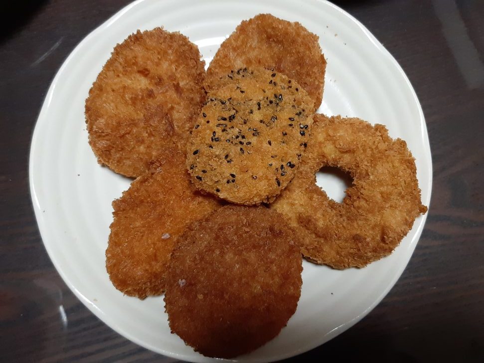【新店情報】キッチンカーの『コロッケのころっ家 泉中央店』が6/1おへそ広場にオープンした!